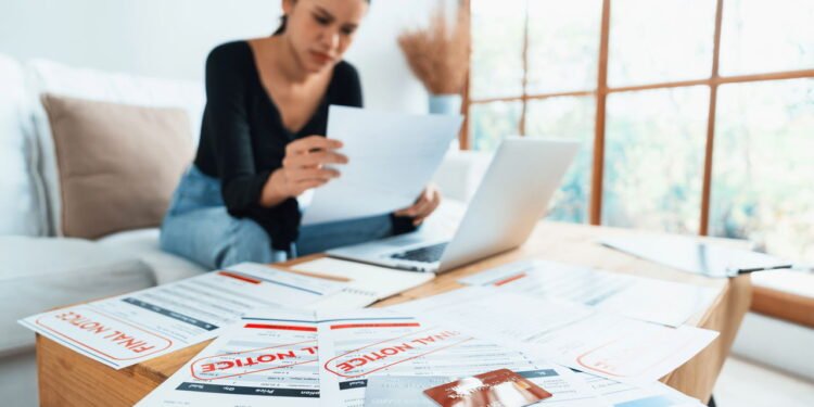 Cobranças indevidas - Créditos: depositphotos.com / BiancoBlue