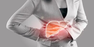 A bebida simples que ajuda a reduzir a gordura no fígado segundo estudos