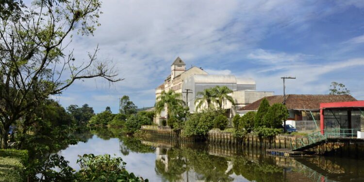 Essa cidade de SC tem alto IDH, comida alemã e o maior festival de dança do mundo
