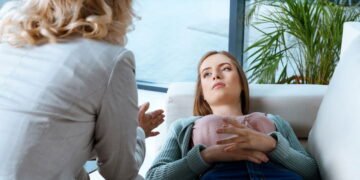 O colapso silencioso da saúde mental entre jovens de 20 anos