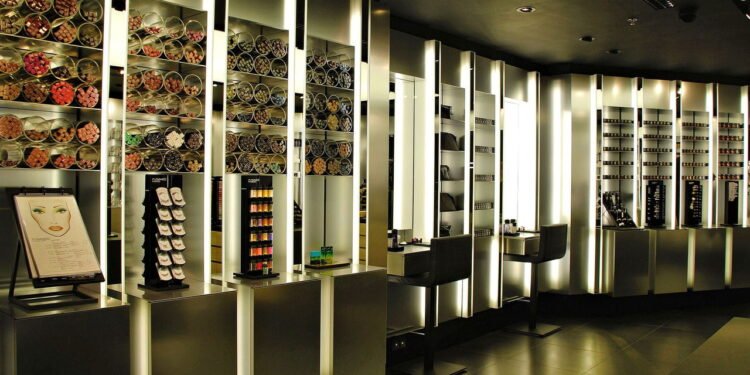 Quase 500 mil produtos de beleza foram recolhidos às pressas das lojas por falha grave