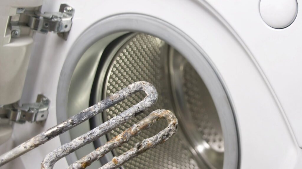 O erro ao usar a máquina de lavar que aumenta sua conta de luz e prejudica sua saúde