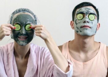 4 máscaras faciais caseiras fáceis de fazer que transformam a pele