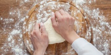 Como fazer massa de empada crocante que derrete na boca