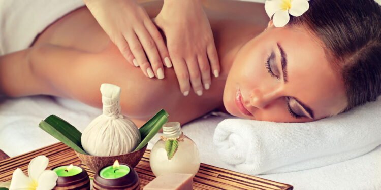 4 óleos naturais que tornam sua massagem ainda mais relaxante
