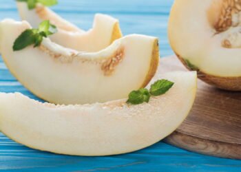 Esta fruta doce resiste ao calor e você pode plantar em vasos grandes