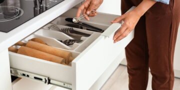 Como manter a casa limpa e organizada sem perder tempo