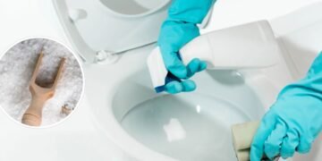 O truque com sal que mantém seu vaso sanitário limpo e sem mau cheiro
