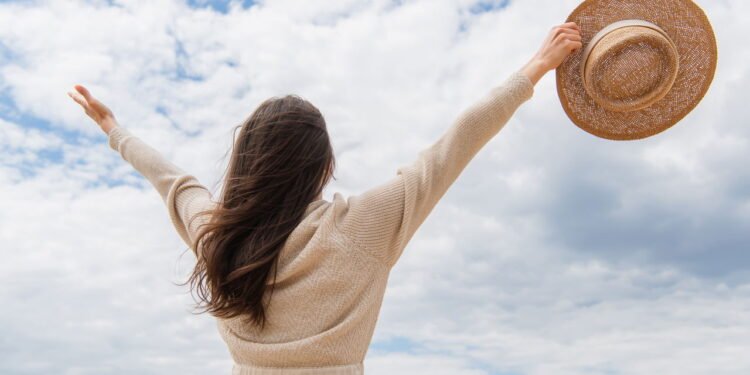 Paz interior ao ouvir natureza