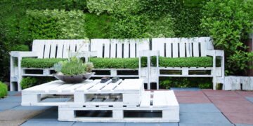 Ideias de decoração utilizando pallets reciclados para transformar sua casa