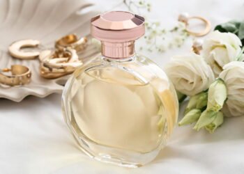Truques simples para fazer seu perfume durar o dia todo