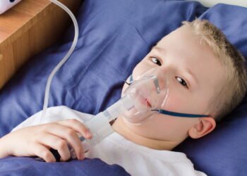 Especialista alerta sobre bronquiolite e pneumonia em crianças