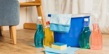 Nunca faça essas misturas de produtos de limpeza em casa