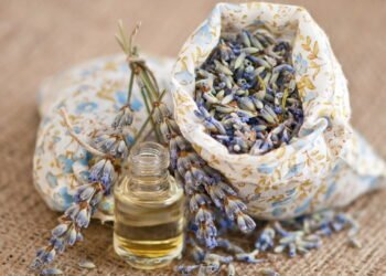 Como fazer sachês perfumados que deixam seu armário sempre cheiroso