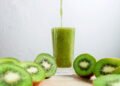 Veja como preparar esse delicioso suco de kiwi com proteína para ganhar massa muscular