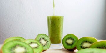 Veja como preparar esse delicioso suco de kiwi com proteína para ganhar massa muscular