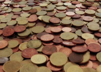 Comunicado para quem tem essa moeda rara em casa, ela vale mais de R$ 300