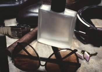 3 acessórios que deixam qualquer look masculino mais elegante na primavera