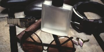 3 acessórios que deixam qualquer look masculino mais elegante na primavera