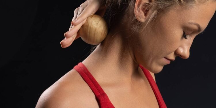 Técnicas de auto massagem corporal para aliviar dores e ativar a circulação