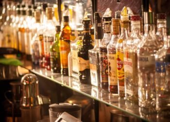 Bebidas adulteradas com metanol no Brasil preocupam autoridades