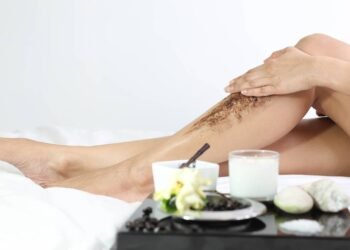 Deixe sua pele tão macia quanto de um neném usando borra de café