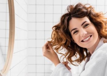 Mudei apenas um detalhe na finalização e meus cachos nunca mais foram os mesmos