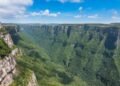 Essa cidade guarda os cânions mais impressionantes do Brasil