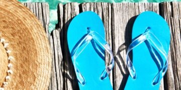 Adeus às rasteirinhas, esse é o novo chinelo que promete dominar o verão 2026