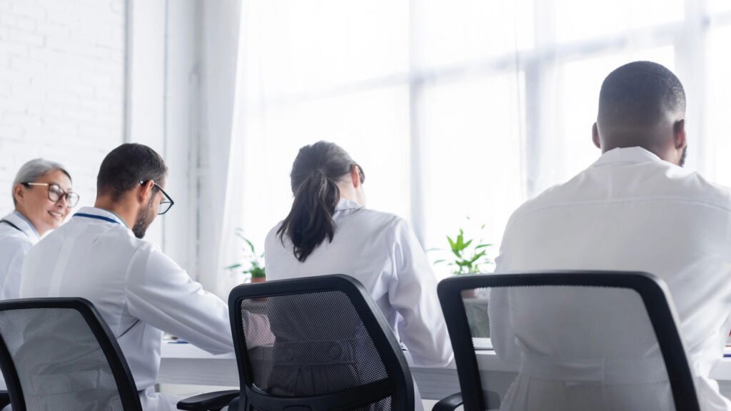 Pacientes com obesidade extrema relatam humilhações chocantes