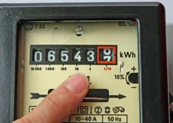 Pequenas mudanças que vão te ajudar a economizar na conta de energia