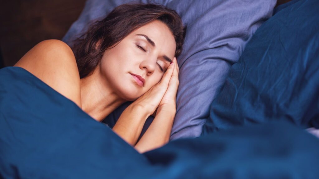 Essa é a melhor posição para dormir e ter uma noite tranquila e saudável