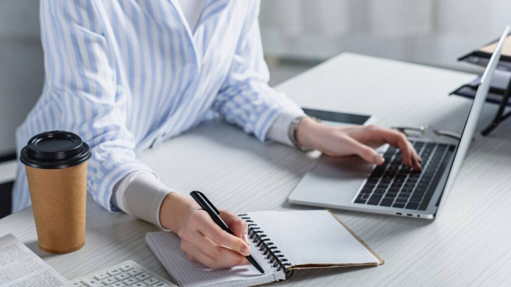 Como sua letra revela seu estilo de pensar, agir e sentir o mundo ao redor