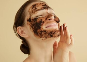 Renove sua pele sem gastar muito com esse esfoliante caseiro