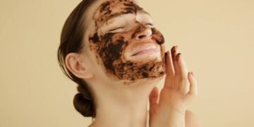 Renove sua pele sem gastar muito com esse esfoliante caseiro