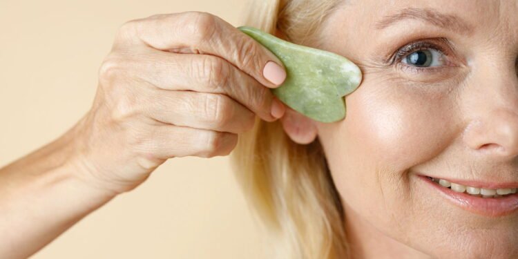 Gua Sha, no coração da medicina tradicional chinesa - Créditos: depositphotos.com / kostiantynvoitenko