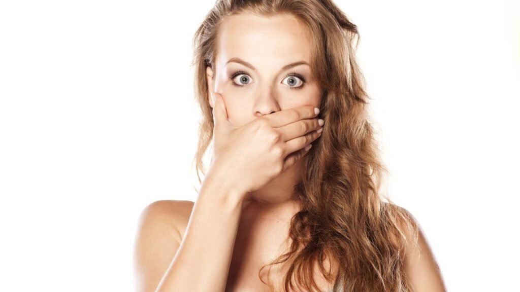 Como manter o hálito sempre fresco e evitar o mau cheiro