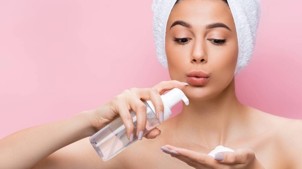 Adotei essa rotina noturna e vi minha pele rejuvenescer em poucas semanas