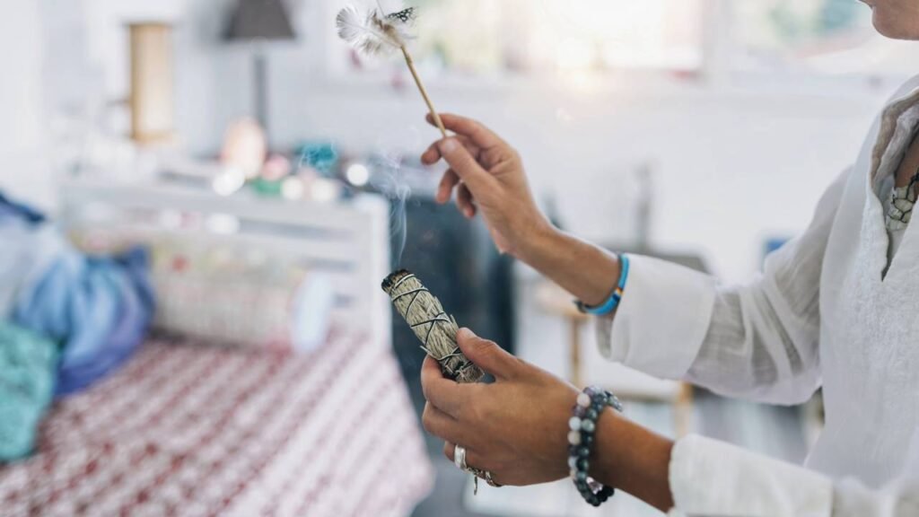 4 signos que precisam cuidar da energia espiritual neste fim de mês