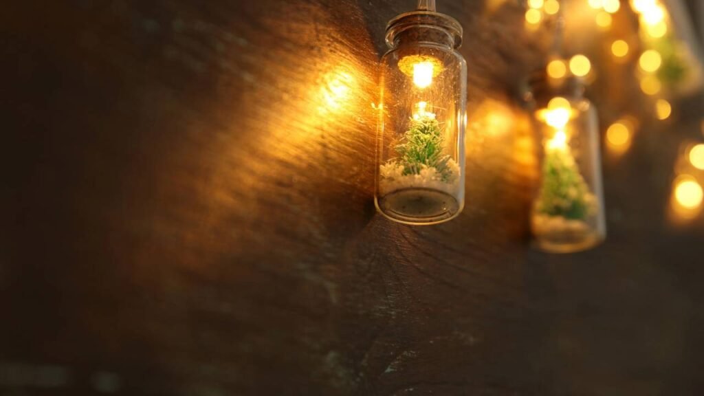 Luminária artesanal com toque vintage usando LED e pote de geleia