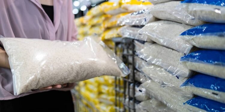Marca popular de arroz é retirada dos supermercados por risco de alergia