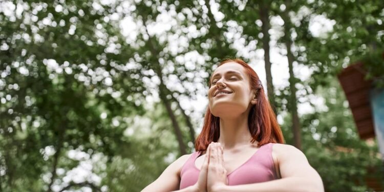 Esse costume japonês tá ajudando pessoas a reencontrar a paz sem terapia