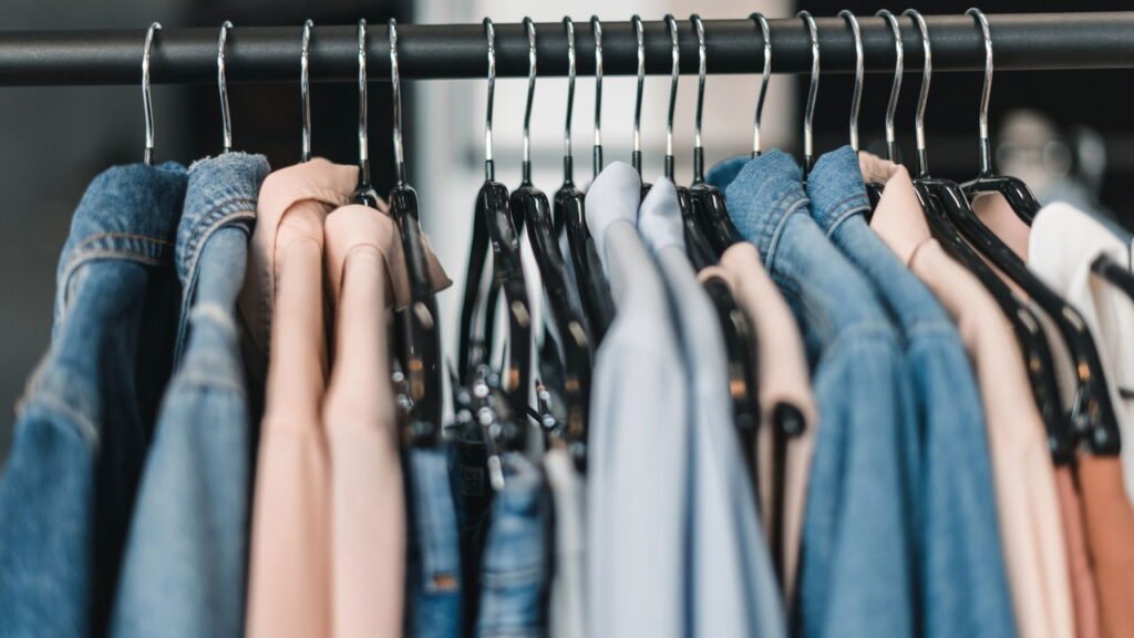 Tendências inesperadas da moda dos anos 2010 que voltaram com força