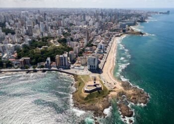 As cidades mais ricas da Bahia que lideram em emprego e turismo
