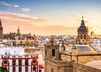 A cidade europeia onde o passado e a arte flamenca ganham vida a cada esquina