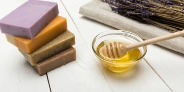Diga adeus a produtos caros com esses cosméticos naturais e poderosos