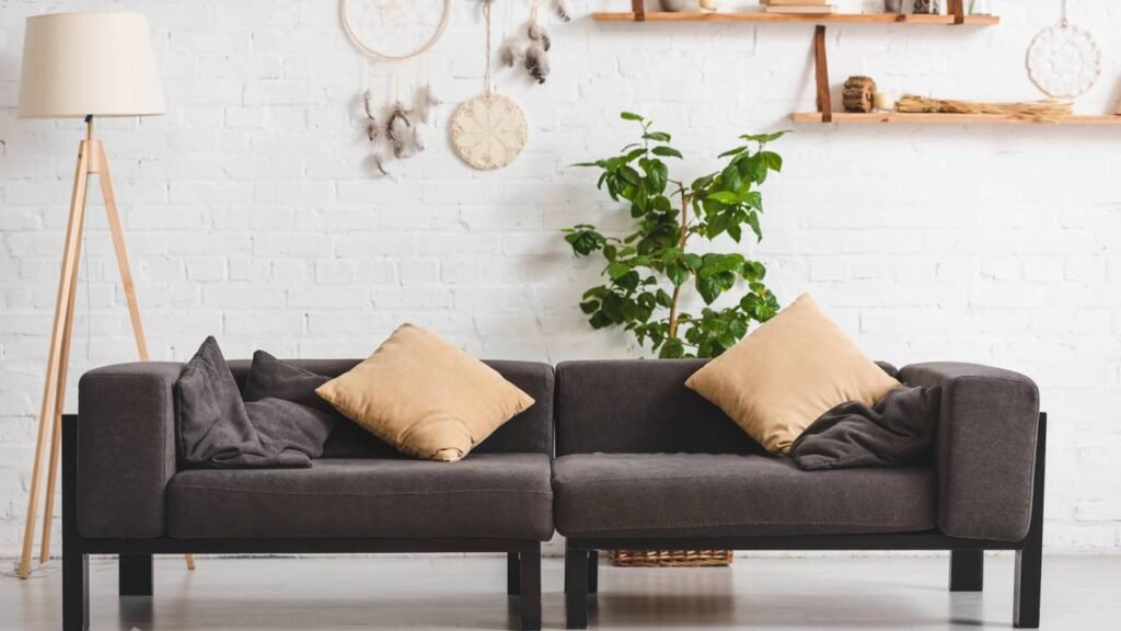 Seu sofá pode voltar a parecer novo com esse truque caseiro simples