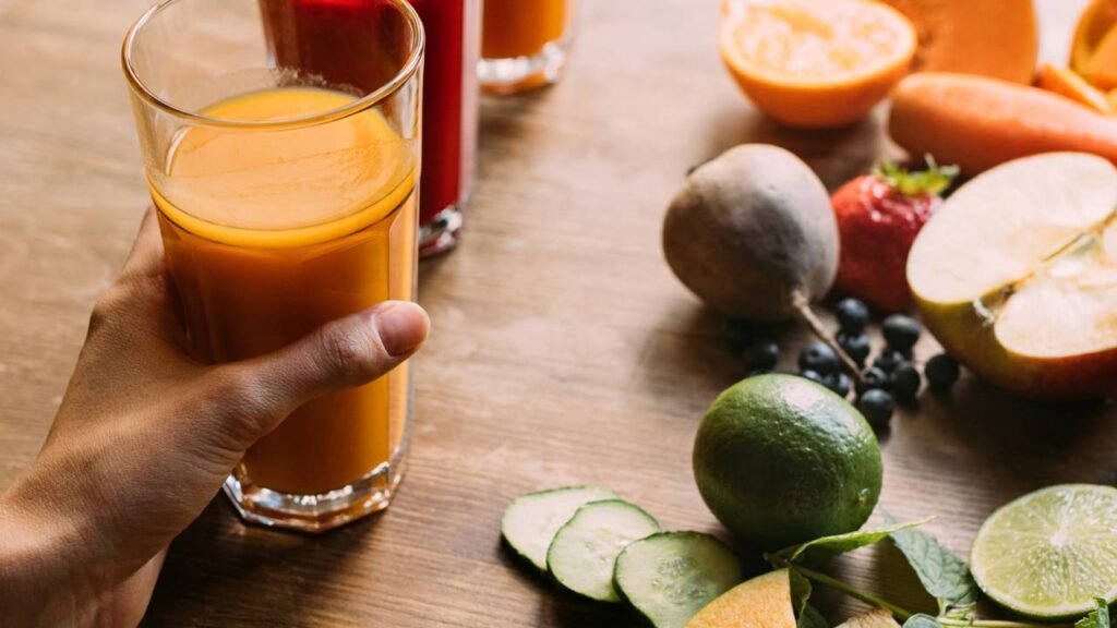 7 combinações de suco detox que viraram febre entre especialistas