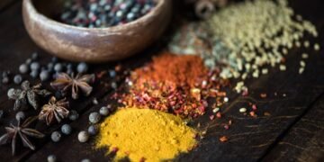 5 temperos naturais que fortalecem o corpo e transformam o sabor da sua cozinha
