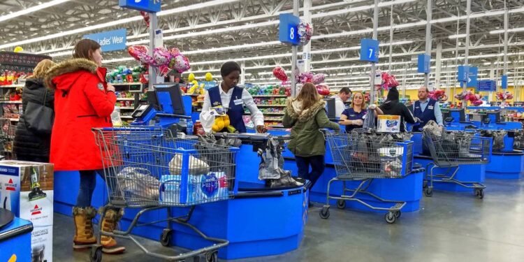 Loja anuncia o fechamento de uma de suas lojas - Créditos: depositphotos.com / Loganimages